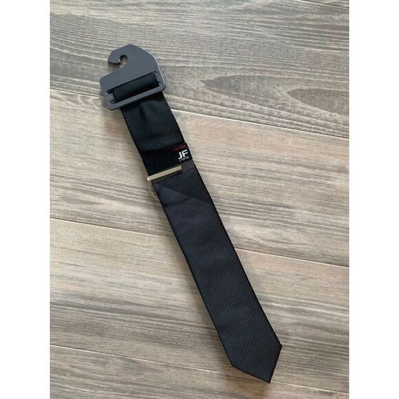 NWT J. Ferrar black narrow Mens tie - Picture 1 of 3